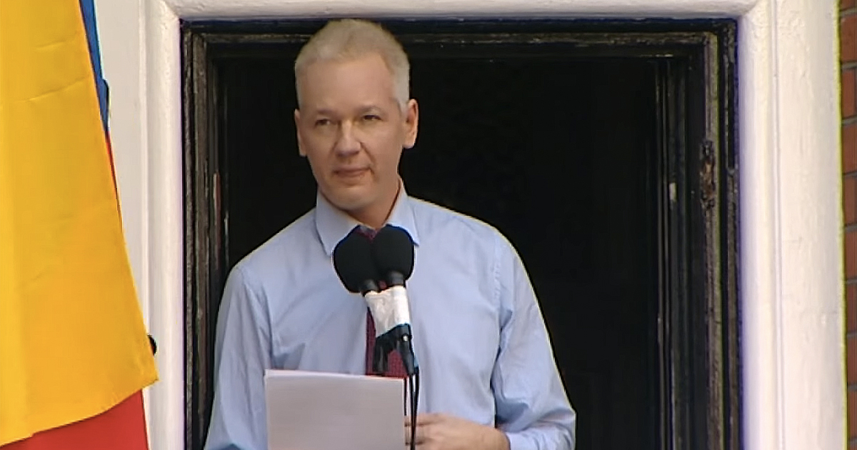 Julian Assange Threatens to Release Photos of Hillary 