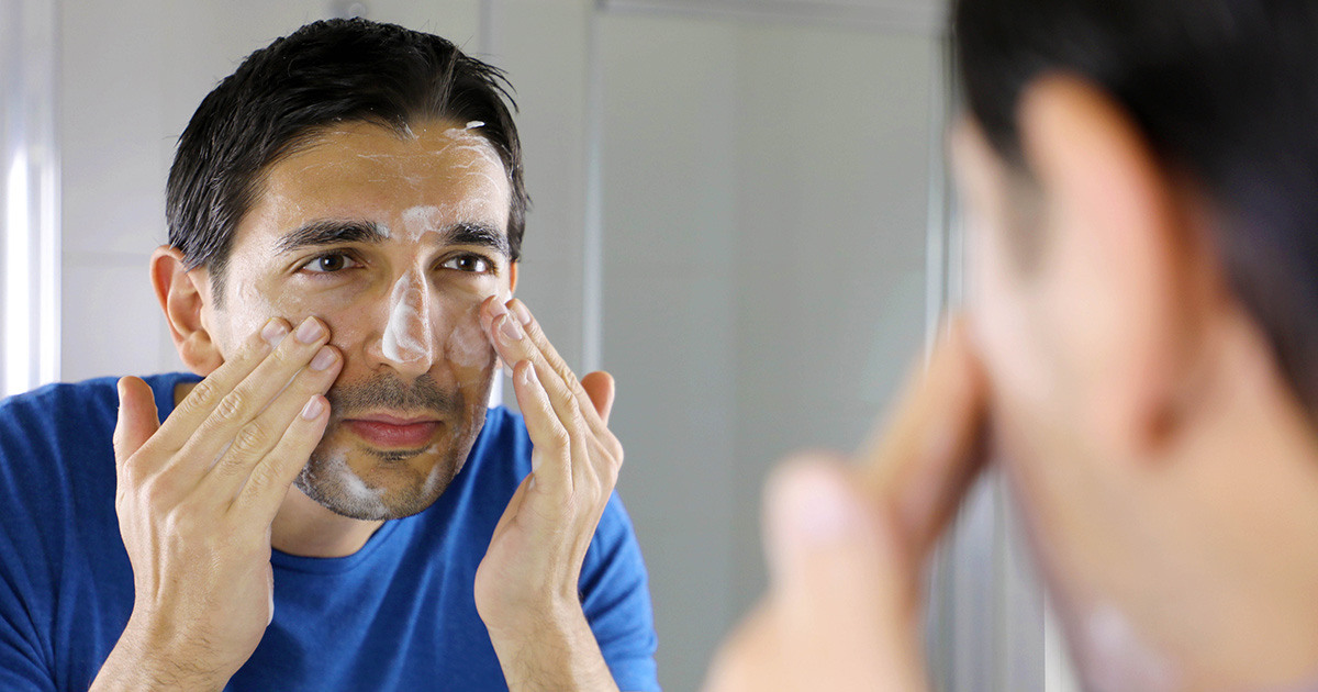 Guy in His 30s Decides It’s Finally Time to Start Washing Face at Night