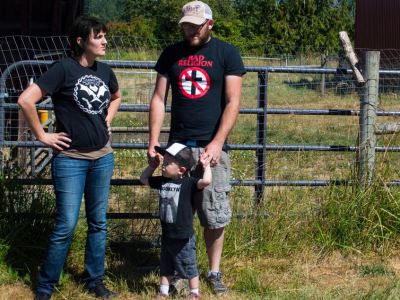 HS - Get out Your Pitchforks, Internet: This Failing DIY Farm Needs Your Help