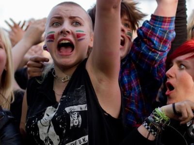 If I Don't Constantly Scream the Name of the Biggest Song, They'll Forget to Play It