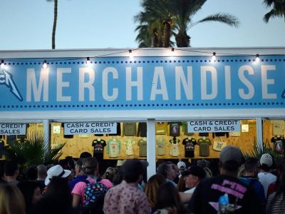 metallica, merchandise, merch, james hetfield, lars ulrich, lawsuit, economy,