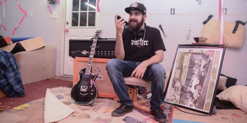 guitarist, records, voicemail, message