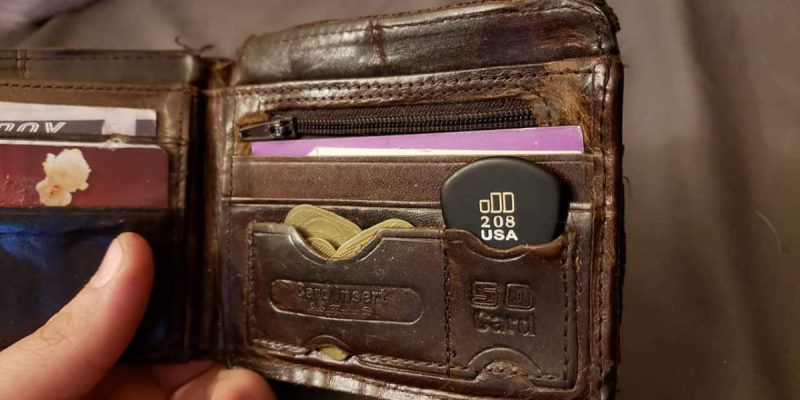 pick, wallet, just in case