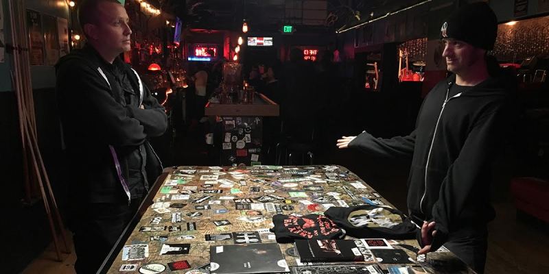 merch, guy, discount