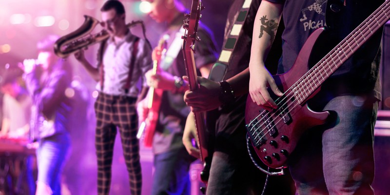 ska, saxophone, standing