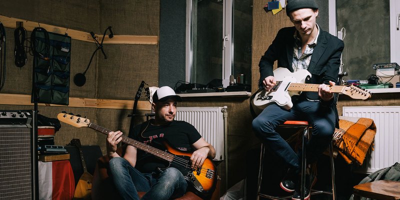 college, radio, morning