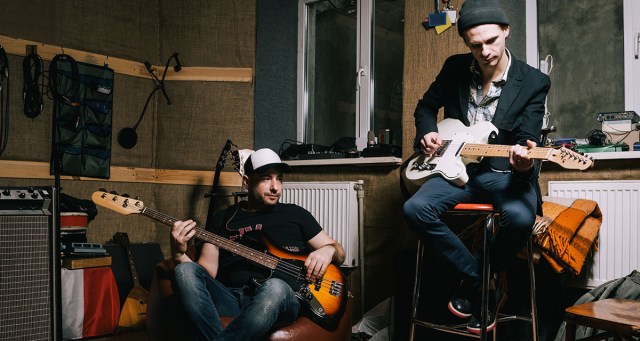 Friend Will Be Live on College Radio Station From 1 A.M. to 4 A.M. If You Want to Tune In