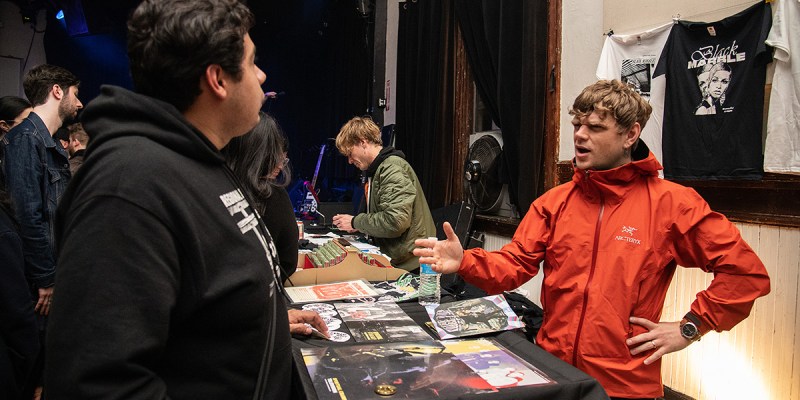 merch, guy, sticker, steal