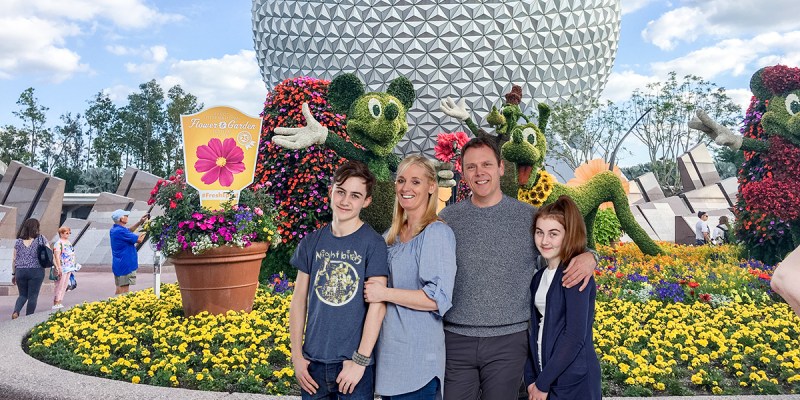 son, tour, disney, punk