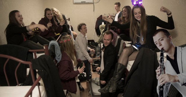 Juilliard Dorm Party Ruined By Douchebag Playing “Wonderwall” on Acoustic Oboe