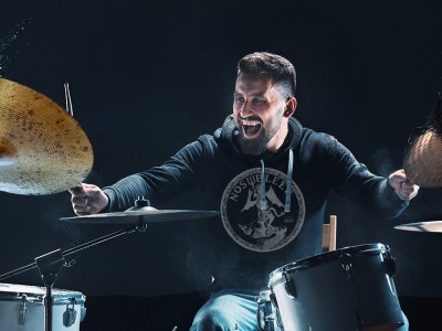 upside down, cymbal, scary
