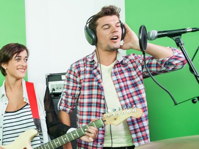 singer, guitarist, album, finished