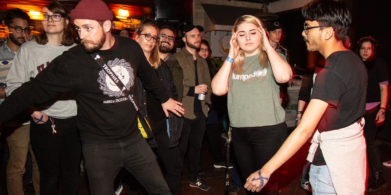 chivalrous, girlfriend, pit