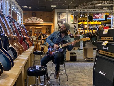 pavement, guitar center,