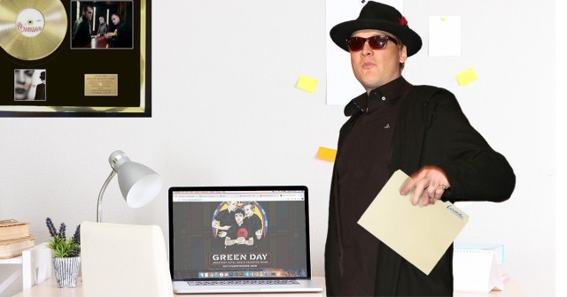 Overzealous Matt Skiba Emails Green Day His Resume