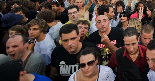 Opening Band Never Ignored by Crowd This Huge Before