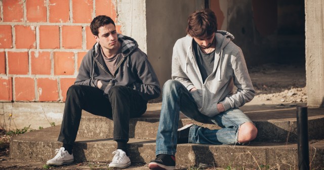 Heartwarming: When This Man Couldn’t Afford His Medication, All of His Friends Chipped in to Say “That Sucks Dude, I’d Help If I Could”