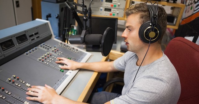 Radio Station Still Waiting for Any Calls to Win Trapt Tickets
