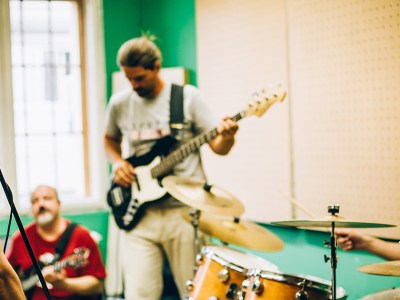 good idea, lead singer, idea, solo