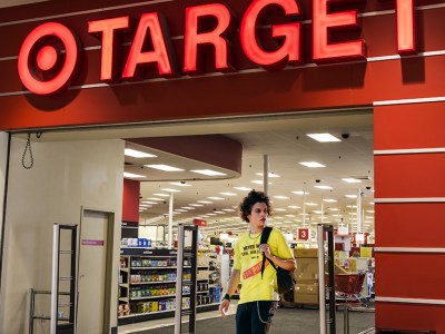 holiday, black friday, shoplifting