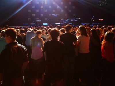 too old, audience, band