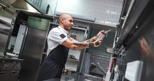 Punk on “Top Chef” Uses Last 10 Seconds to Do One More Whip-It