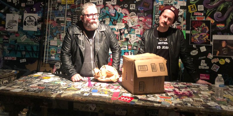 band, giveaway, excess