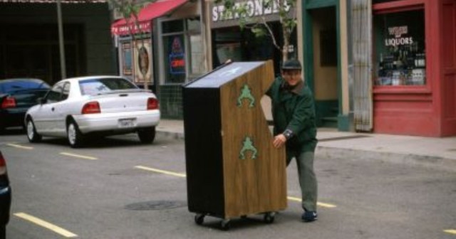 Twin Galaxies Removes George Costanza’s Frogger High Score From Leaderboard After Discovering It Was Faked