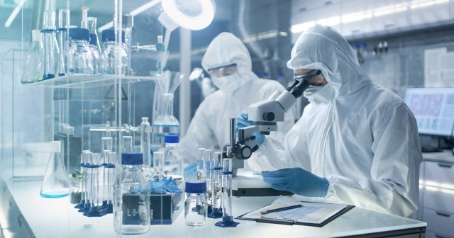 Scientists Discover Theoretical Fourth Thing To Do With Hands During Show