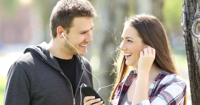 The Ultimate Playlist to Let Her Know You’ve Moved On, but Are Still Down to Bang, Get Back Together