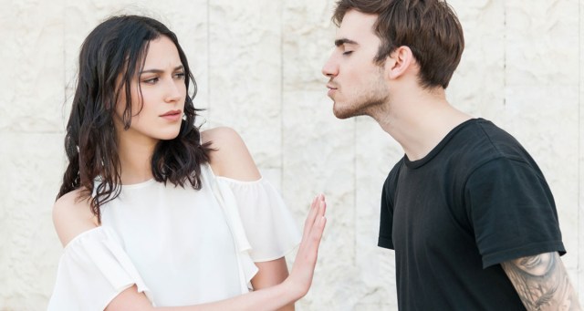 Date Brought to Grinding Halt After Third Eye Blind Used as Example of Punk Band