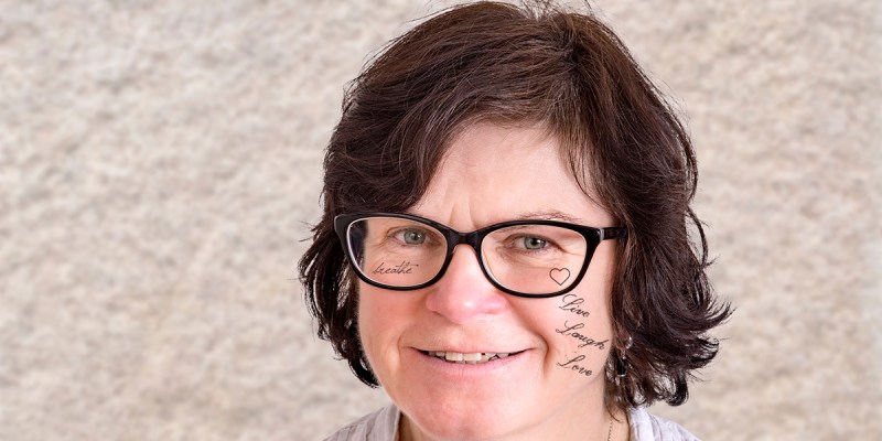 post malone, mom, tattoo, face, face tattoo