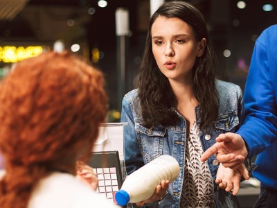 retail, customer, scream