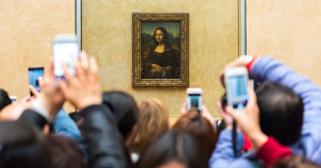 Gamer Kicked Out of Louvre for Trying to Jump Into Mona Lisa World