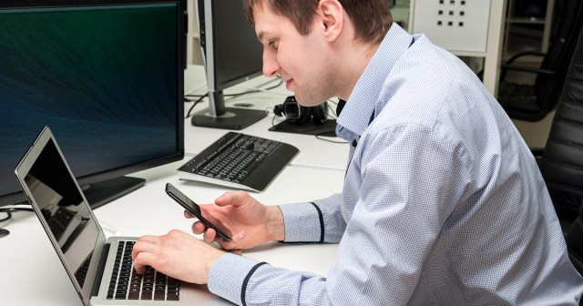 PornHub I.T. Guy Suggests Jacking it Off, On Again