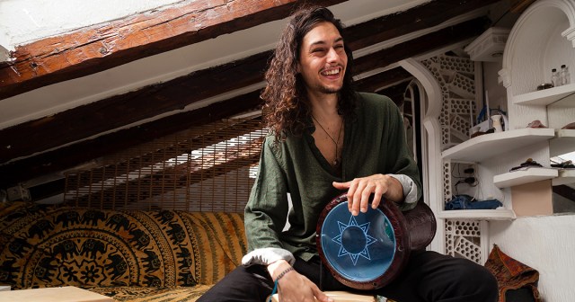 Quarantined Stoner Trying to Form One-Person Drum Circle