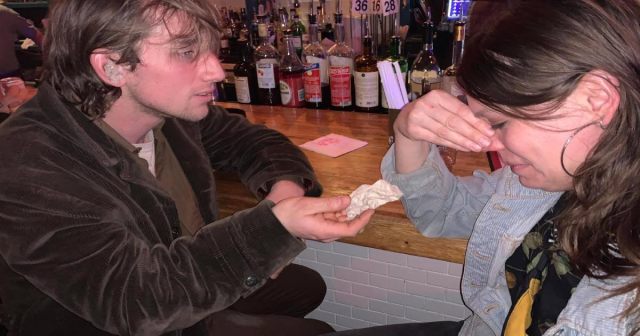 Chivalrous Show-Goer Offers Tiny Wad of Tissue Stuffed in Ear to Crying Woman