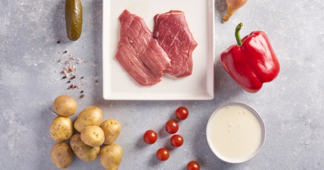 We Tried Six Different Meal Kits and They All Tasted Like Raw Ingredients and Spices