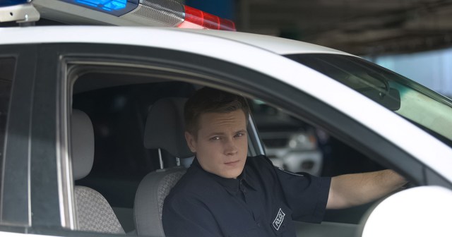 Cop Who Missed Monthly Union Dues Forced to Sit Out Beatdown of Suspect