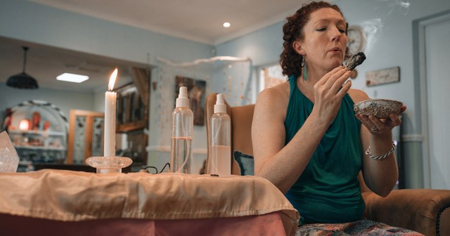 Crystal Healer Plans to Donate Body to Pseudoscience