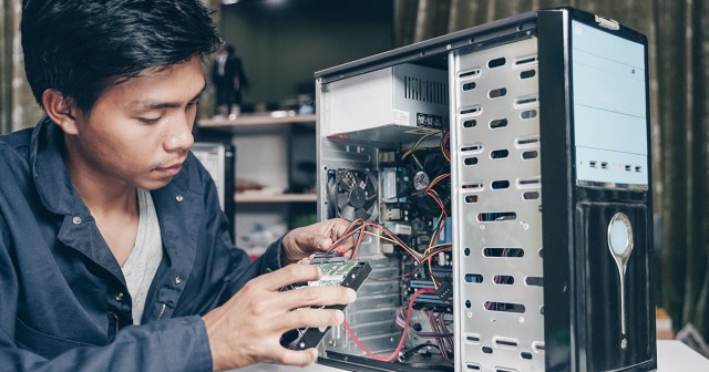 Gamer Builds PC That Should Be Upgradeable All the Way Through Midlife Crisis