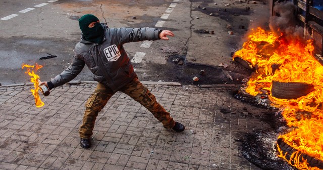 Gamers Riot in Streets to Ensure Epic Gets Better Revenue Sharing Deal With Apple