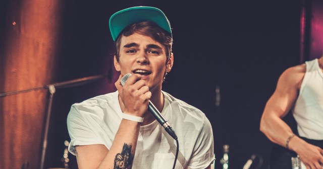 Pop Punk Frontman Loses Interest in Band After Sound Matures