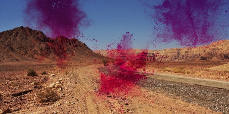 pink, girl, gender, middle east, dry, hot, bomb, kill, violent, injustice, bad