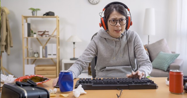 Twitch Streamer Rigged to Explode If Game Drops Below 30 FPS