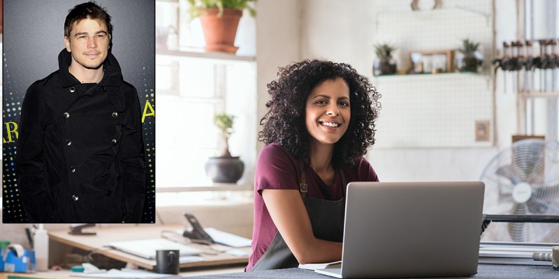 curly hair, long, brunette, computer, laptop, fancy, house, modern, 33, youth, old, sex, love, crush, one night stand, purple shirt