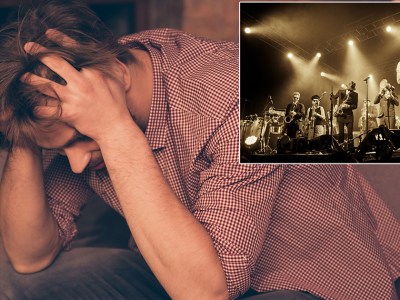 frontman, pink, shirt, hair, frustrated, lights, live, show, hands, sad, annoying, sing