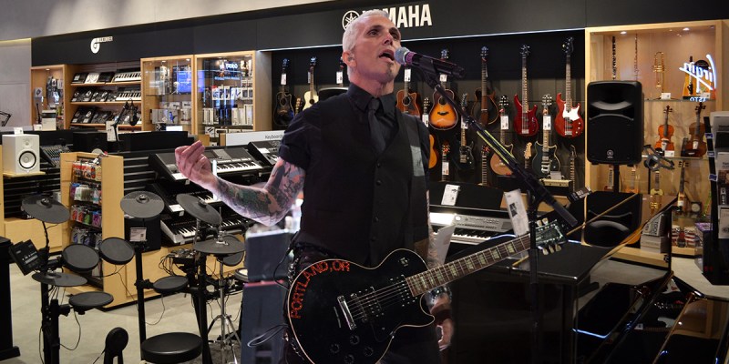 everclear, sing, guitar, autograph, black shirt, blonde hair, electric guitar, guitar center, live music, tattoos