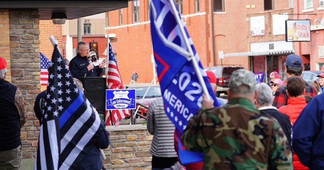 Pro-Trump Mob Builds Brand New Police Station