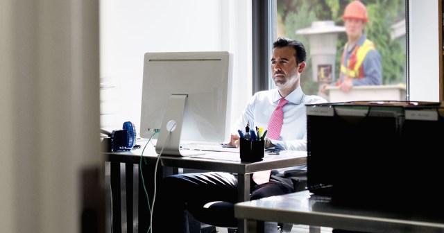 Guy Afraid to Tell Coworkers His Salary Because He’s Paid in Trident Layers Gum